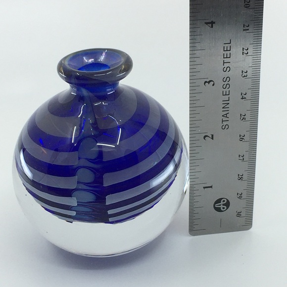 Vintage Cobalt Blue Swirl Glass Vase Paperweight Collectible Art Glass Round - Picture 9 of 10